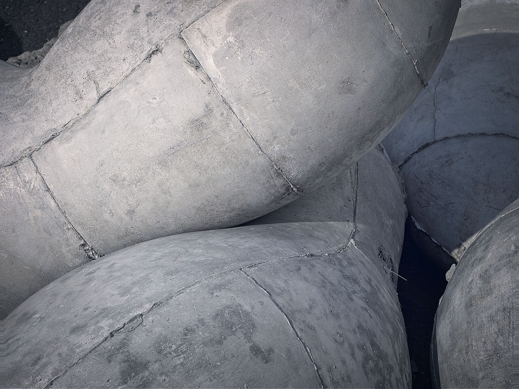 David Turecek - Bez Nazvu - 2020 - Beton - Prague - f7 - C-type Fudji Matt