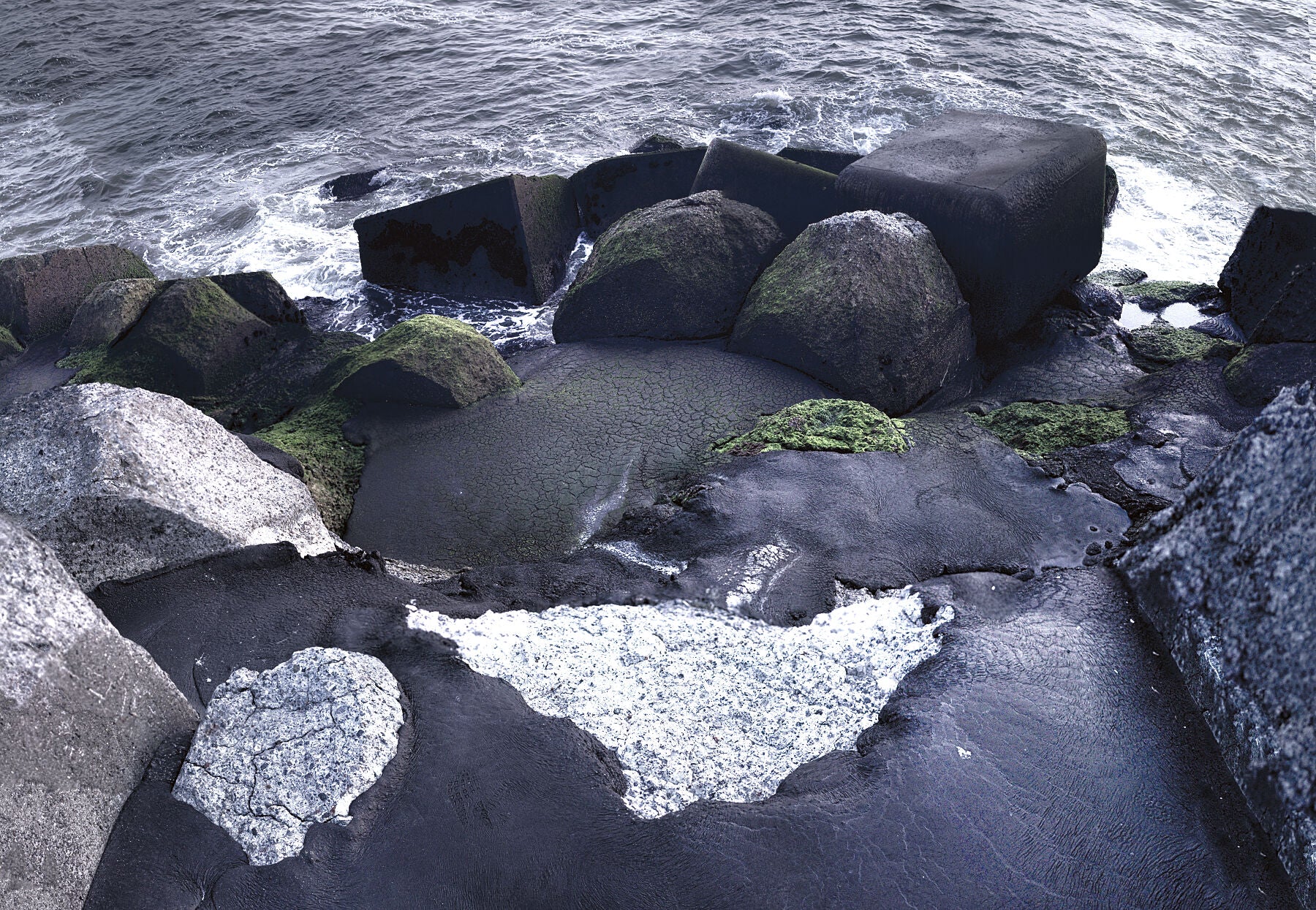 Dear pollution - Nature culture - The fantastic tryptique - time 3 - Port of IJmuiden, Holland - Limited edition (1-40) color v1