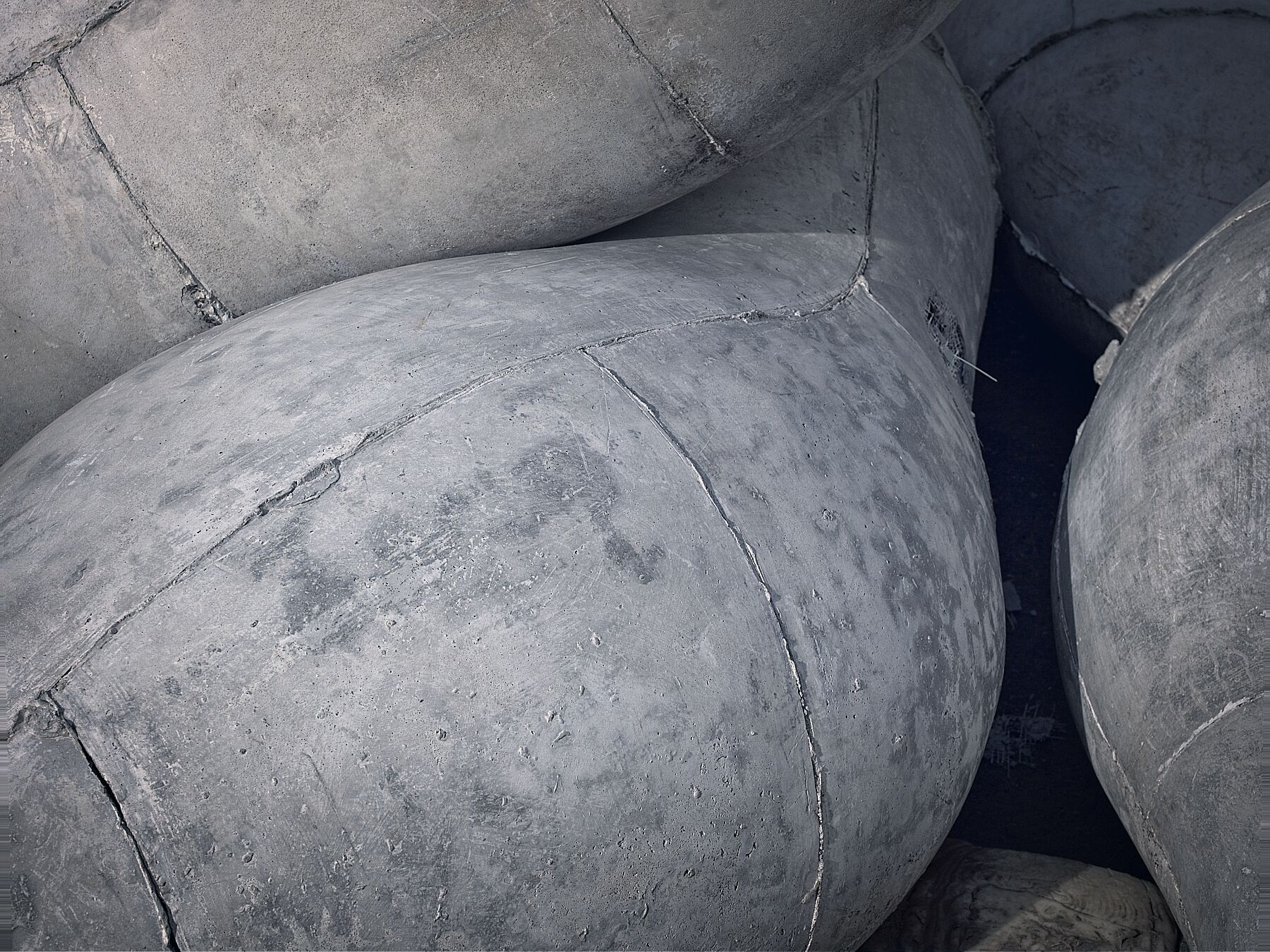 David Turecek - Bez Nazvu - 2020 - Beton - Prague - f2 - C-type Fudji Matt