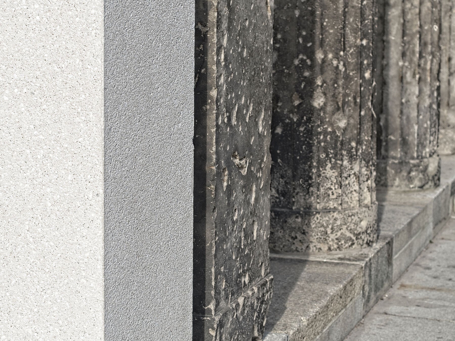 James Simon Gallery vs. Neues Museum, Berlin