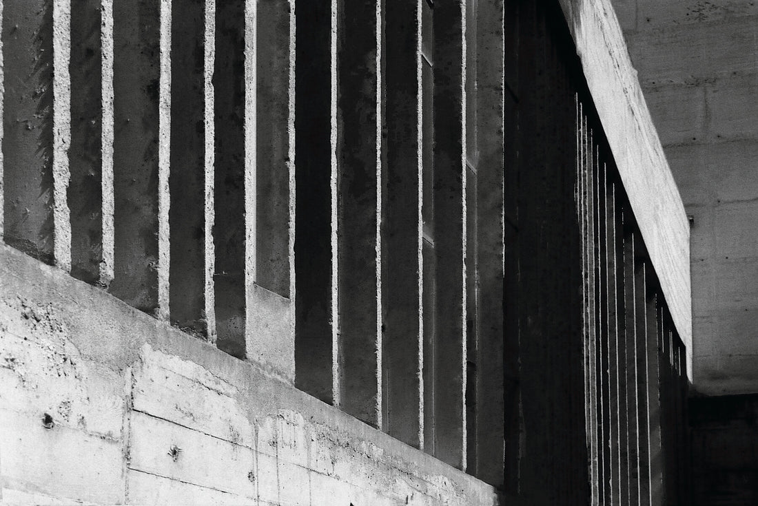 Rideau de verre – Architekt Iannis Xenakis – limitierte Auflage (1–30) – Kloster La Tourette, 1959 – Architekt Le Corbusier – C-Type Fudji Gloss