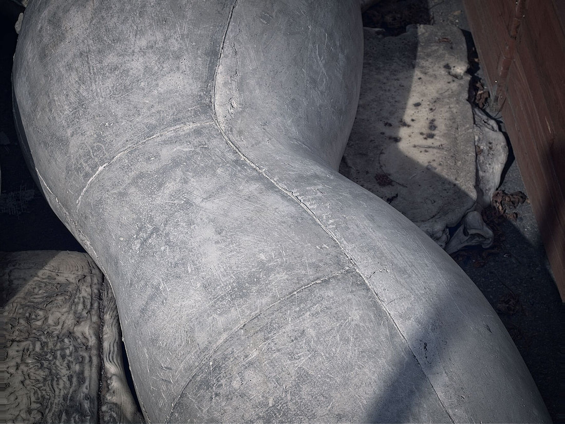 David Turecek - Bez Nazvu - 2020 - Beton - Prag - f6 - C-Typ Fudji Matt